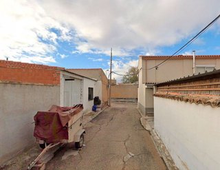 Casa adosada en venta en Villacañas