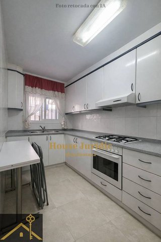 Casa pareada en venta en Els Molins en Mataró
