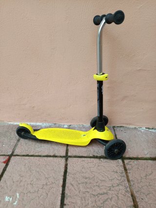 Patinete infantil 3 ruedas amarillo