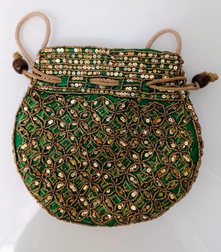 Bolsos bombonera bordados
