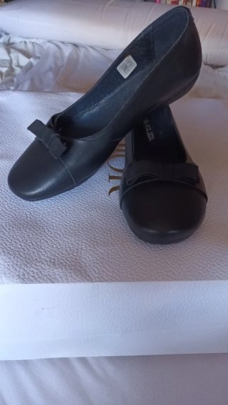 Manoletinas G.C.D. piel negra talla 38