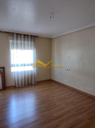 Piso en venta en Linares