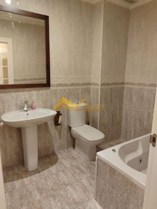Piso en venta en Linares