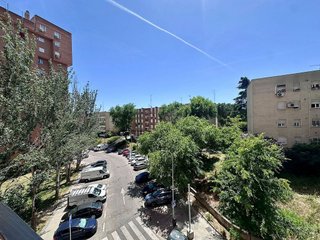 Piso en venta en Lucero en Madrid