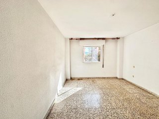 Piso en venta en Parque Victoria Eugenia en Málaga