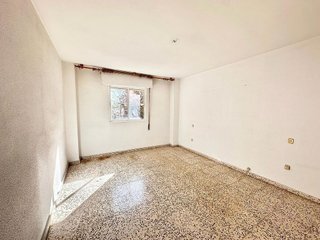 Piso en venta en Parque Victoria Eugenia en Málaga