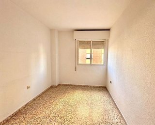Piso en venta en Parque Victoria Eugenia en Málaga