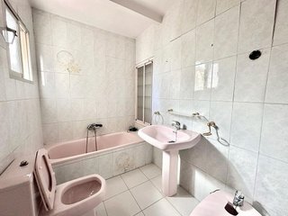 Piso en venta en Parque Victoria Eugenia en Málaga