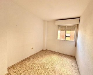 Piso en venta en Parque Victoria Eugenia en Málaga