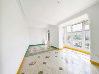 Piso en venta en Centro en Alicante