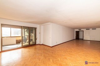 Piso en venta en Universidad San Francisco en Zaragoza