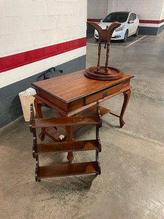Conjunto mesa escritorio estante y mesita auxiliar