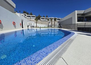 Casa pareada en venta en Calaburra - Chaparral en Mijas