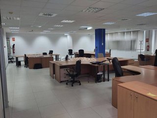 Oficina en alquiler en Vinyets - Molí Vell en Sant Boi de Llobregat