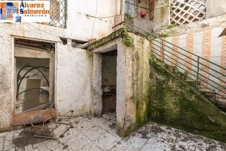 Chalet en venta en Bola de Oro - Serrallo en Granada