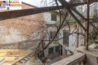 Chalet en venta en Bola de Oro - Serrallo en Granada