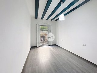 Piso en venta en El Raval en Barcelona