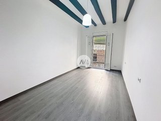 Piso en venta en El Raval en Barcelona