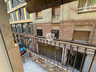 Piso en venta en El Raval en Barcelona