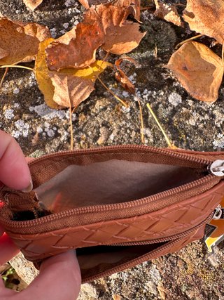 Portafogli in pelle intrecciata