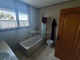 Chalet en venta en Vallirana