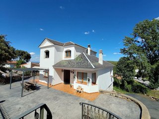 Chalet en venta en Vallirana
