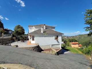 Chalet en venta en Vallirana