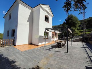 Chalet en venta en Vallirana