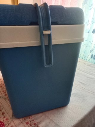 Nevera portátil azul EDA