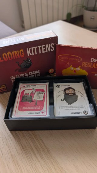 Exploding Kittens - Juego de cartas