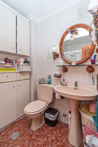 Piso en venta en Linares