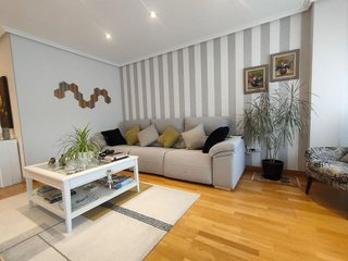 Piso en venta en Portillejo - Valdegastea en Logroño