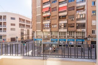 Piso en venta en Carolinas Altas en Alicante
