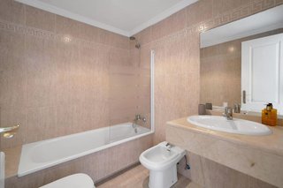 Dúplex en venta en Lomas de Marbella Club - Puente Romano en Marbella