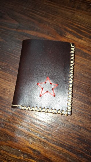 Cartera de cuero artesanal hecha a mano