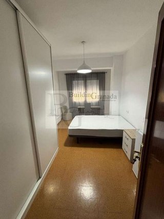 Piso en alquiler en Camino de Ronda - Rosaleda en Granada