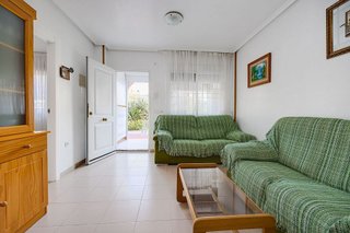 Casa adosada en venta en  El Acequión - Los Naúfragos en Torrevieja