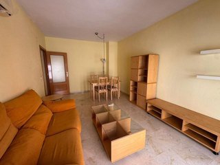 Piso en venta en Colores - Entreparques en Sevilla