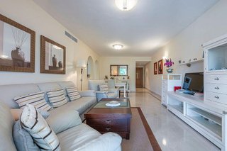 Piso en venta en Bel Air - Cancelada - Saladillo en Estepona