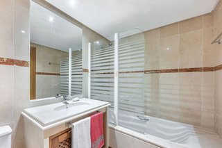 Piso en venta en Bel Air - Cancelada - Saladillo en Estepona