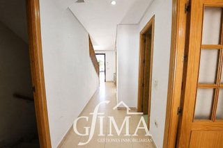 Casa adosada en venta en Tomelloso