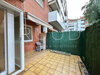 Piso en venta en Els Canyars en Castelldefels