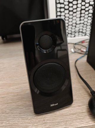 Altavoces Trust Tytan 2.1 60W