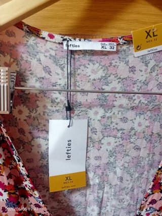 Vestido flores Lefties XL