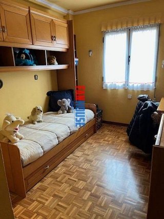 Piso en venta en El Polígono en Gijón