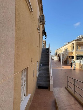 Piso en venta en Nueva Torrevieja - Aguas Nuevas en Torrevieja