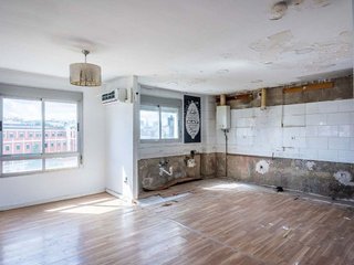 Piso en venta en La Calzada en Sevilla
