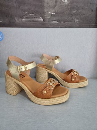 Sandalias Piel Tacon Oro Talla 37 Nuevas