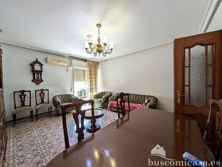 Piso en venta en Linares