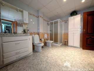 Piso en venta en Linares